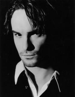 Omg He S Naked Johnny Galecki Omg Blog The Original Since