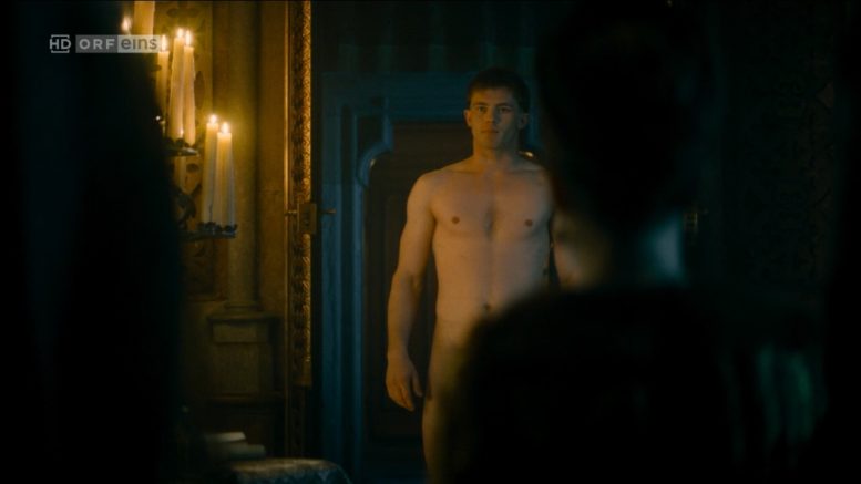 Omg He S Naked German Actor Jannis Niew Hner Goes Frontal In