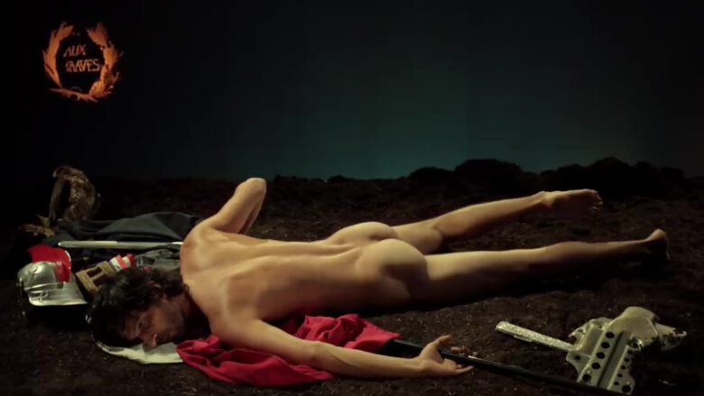 OMG He S Naked Actor David Kammenos Goes Full Frontal In Masculin