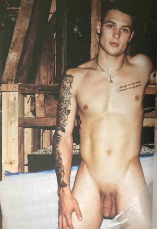 Omg He S Naked Uhgain Fashion Model Hunter Warr Omg Blog