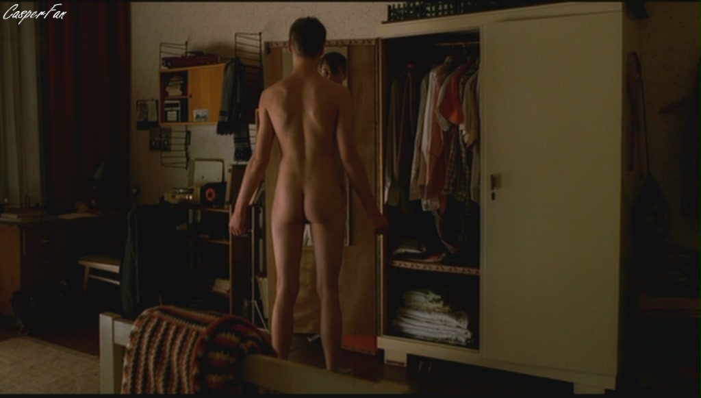 OMG, deleted nakedness: David Kross in 'The Reader' .