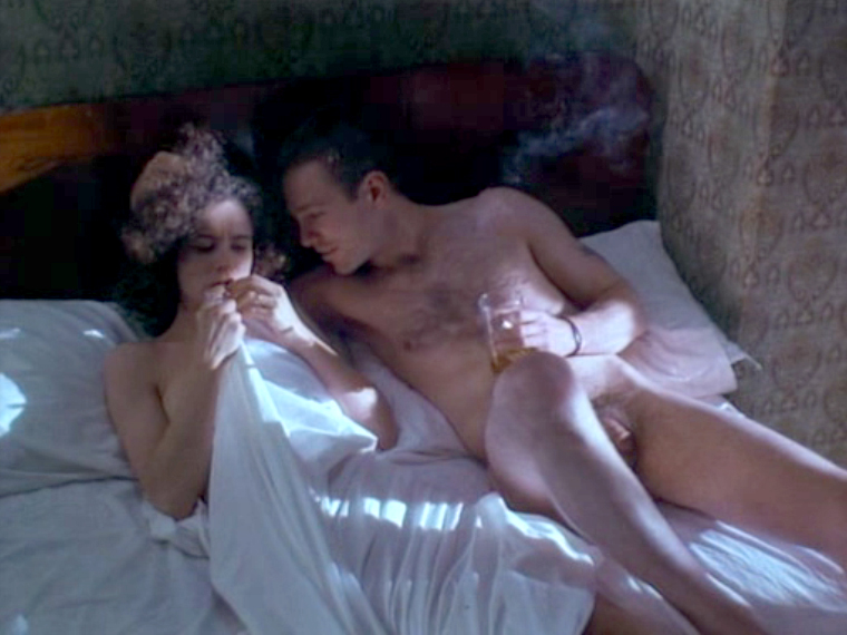 OMG, he’s naked: Peter Outerbridge.
