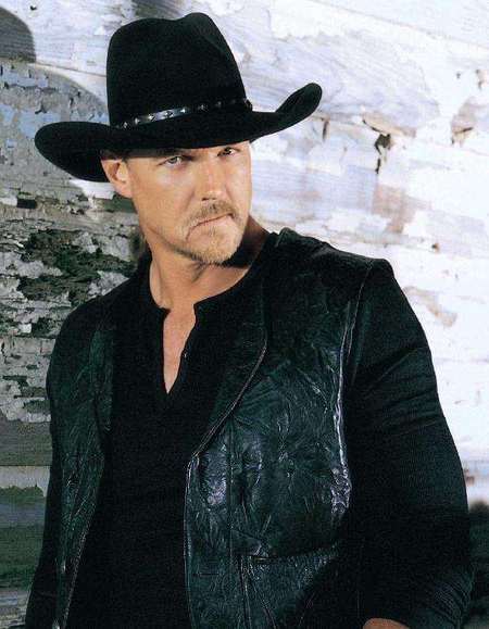 trace-adkins.jpg