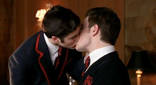 glee-gay-kiss.jpg