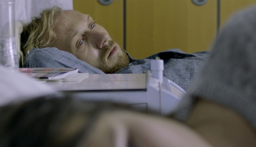 Still 5 WARD_ELLEN_OP_BED - kopie.jpg