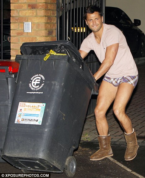 Mark-Wright-putting-the-bloody-bins-out.jpg