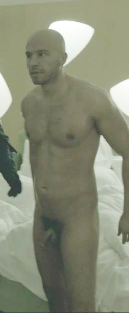 Bron_S02EP08__066952_02-36-30_ copy.jpg