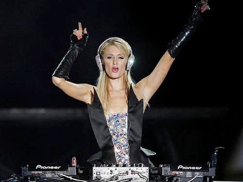 Paris-Hilton-DJ-Pop-Festival-Sao-Paulo-Last-Night-new-song-2012-600x450.jpg