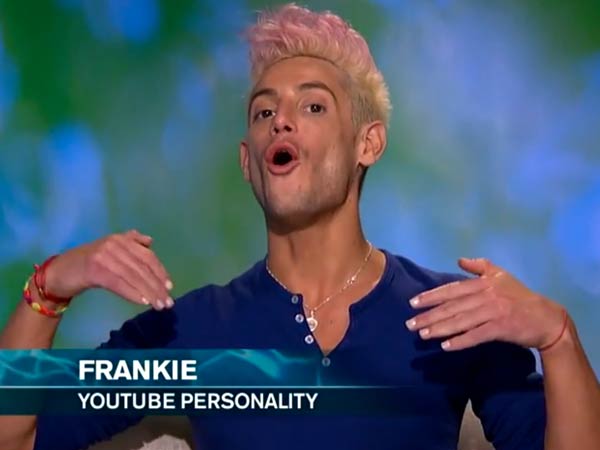 OMG, hes naked! Frankie Grande from Big Brother 16 