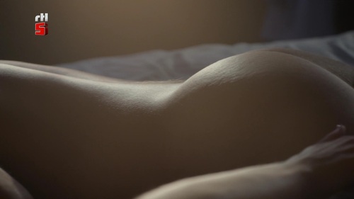 Bluf S01EP02[(028960)02-37-12].JPG