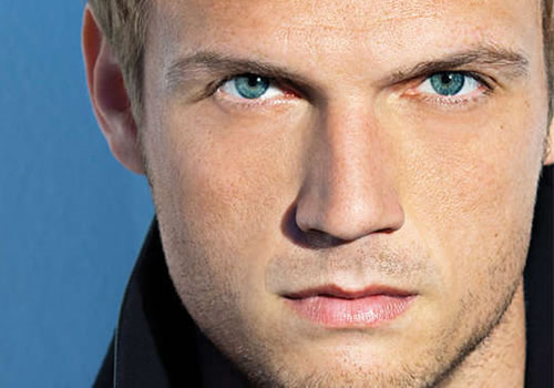 nick-carter-kiss.jpg