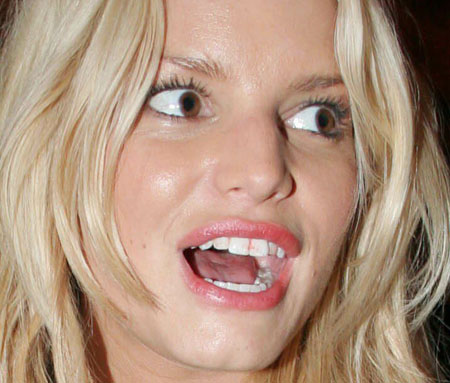 Proof that Jessica Simpson never looks in the mirror - OMG.BLOG