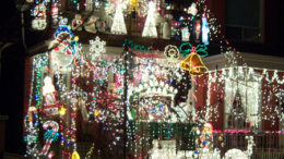 crazy-xmas-lights-toronto.jpg