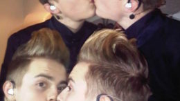 jedward_kissing-thumb-500x666-1784.jpg