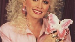 Dolly-dolly-parton-19240130-489-700.jpg