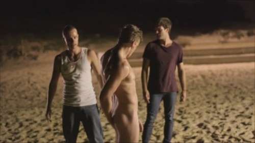 tumblr_nna0rqPMBP1slcdq7o10_1280