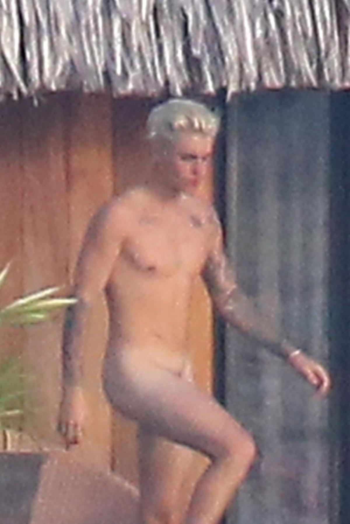 Bieber cock justin naked NY Daily