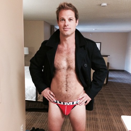 11202912_869086879846350_242580829_n