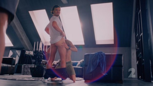 Filthy_Rich_S01_EP15_048106_02_42_40