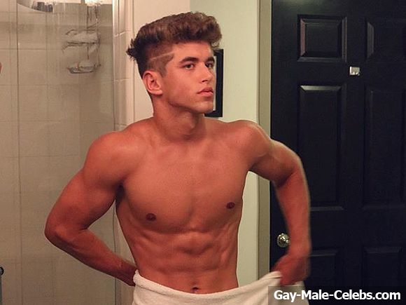 OMG, hes naked: Instagram model and star Nate Garner 
