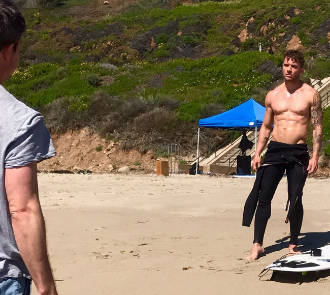 Shirtless Ryan Phillippe Surfing