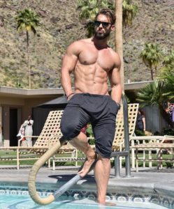 OMG, he's naked: Fitness model and photographer Alfred Liebl - OMG.BLOG