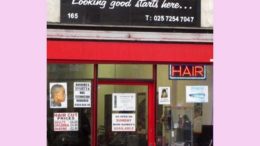 Weaves Saint Laurent salon