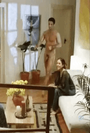 OMG, he’s naked: Rafael Amaya in 'Desnudos' .