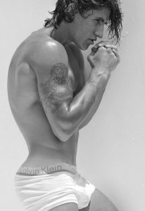 Omg He S Naked Argentinian Fashion Model Agustin Gonzalez Del Solar