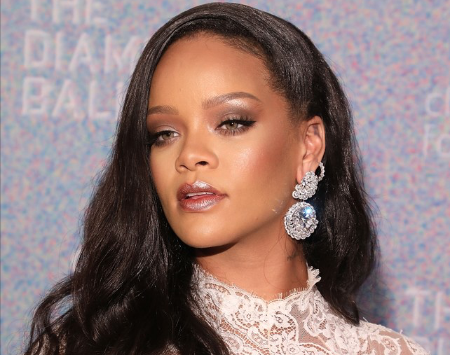 OMG, please DO stop the music: Rihanna takes a stand against Trump ...