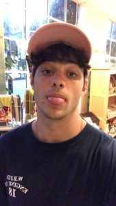 OMG, he's naked UHGAIN: Noah Centineo - OMG.BLOG