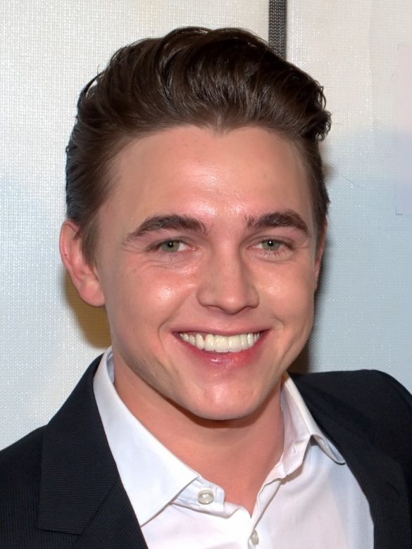 OMG, his butt: Jesse McCartney rings in the New Year by flashing his ...