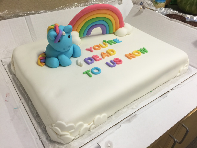 Farewell cakes employees have given to their leaving colleagues | Daily  Mail Online