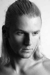 OMG, he's naked: Pro tennis player Milos Drakulic - OMG.BLOG