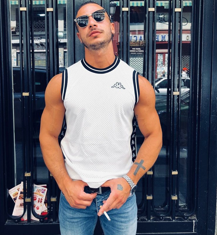 OMG, he’s naked: Model and Insta-thotty Paolo Bellucci.
