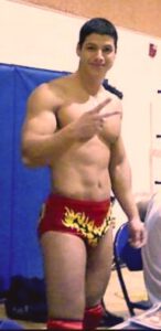 OMG, he's naked: WWE professional wrestler Lupe Santiago - OMG.BLOG