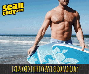 OMG, he's naked: Aaron Taylor-Johnson goes FULL frontal in 'A Million