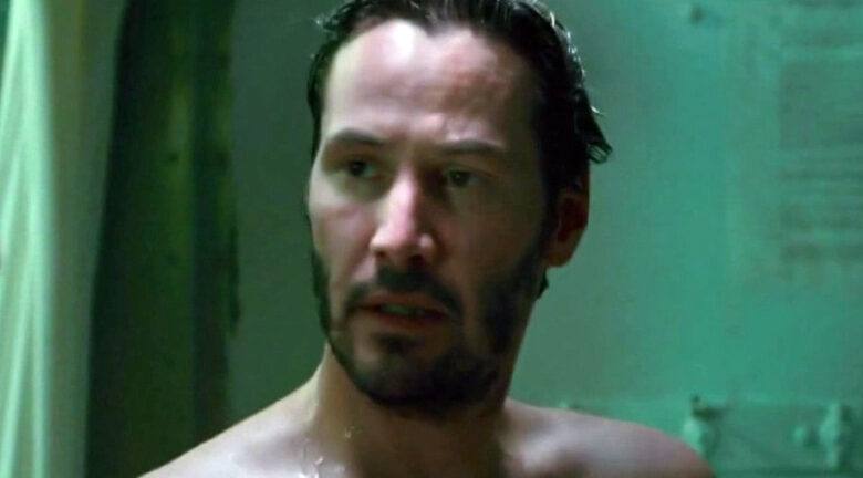 Keanu Reeves nude in Henry's Crime