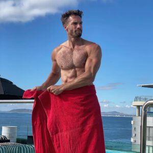 OMG, forget America's newly gay 'Bachelor'! We want Marc Buckner from