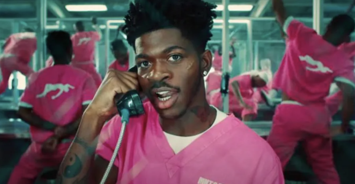 Omg Listen To This Lil Nas X Dances Naked In A Prison Shower Scene In