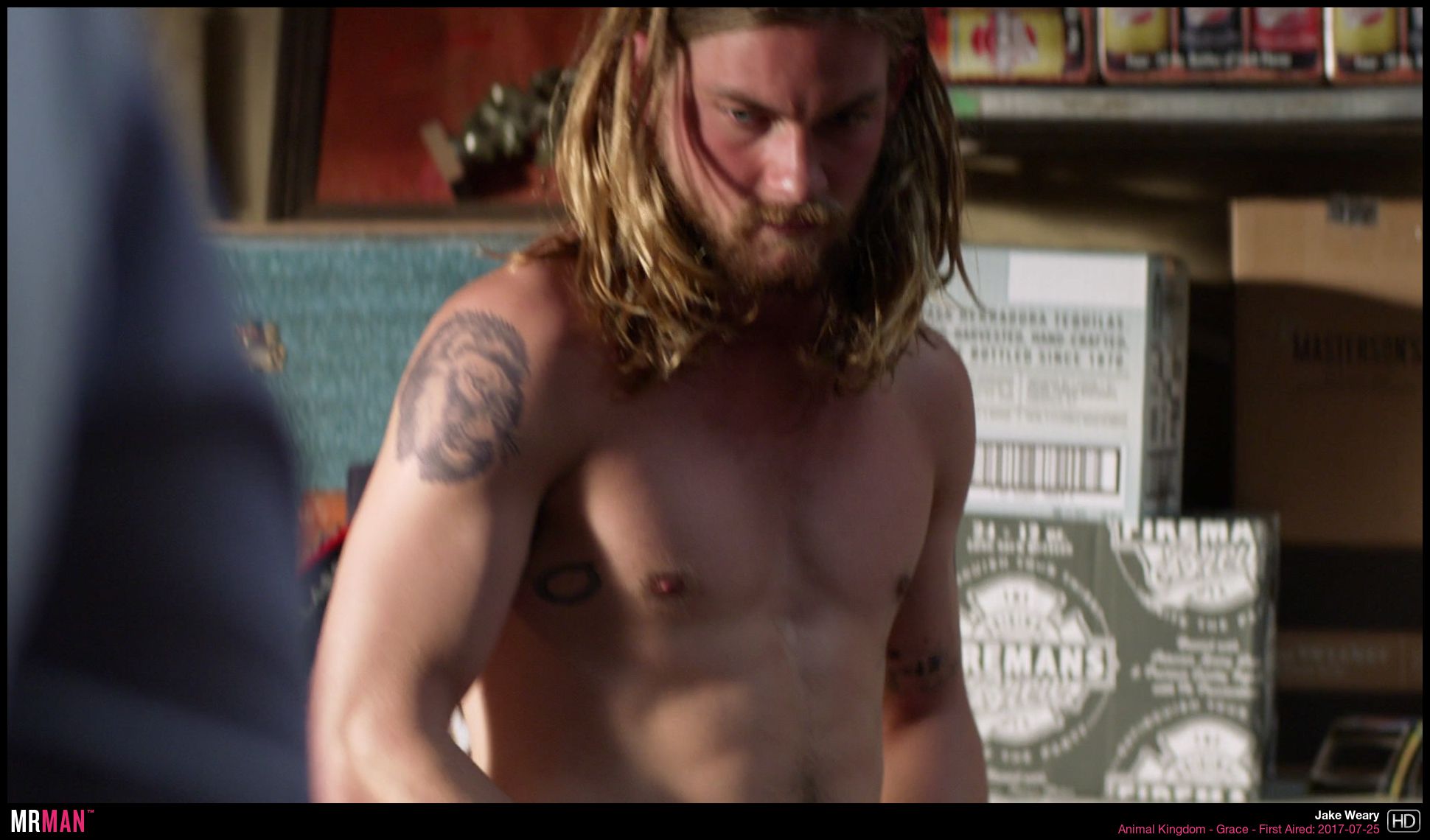 OMG, a candy round-up: Jake Weary and others in 'Animal Kingdom' 