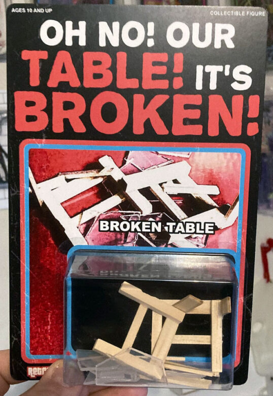 OMG, these ridiculous action figures by Retrogimmick make us want to