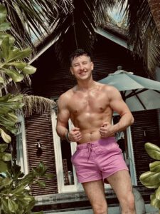 OMG, an appreciation post: 'Eternals' star Barry Keogan is all thiccums