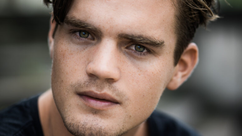 paul triller nude - OMG.BLOG