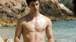 Adam DiMarco in 'The White Lotus'