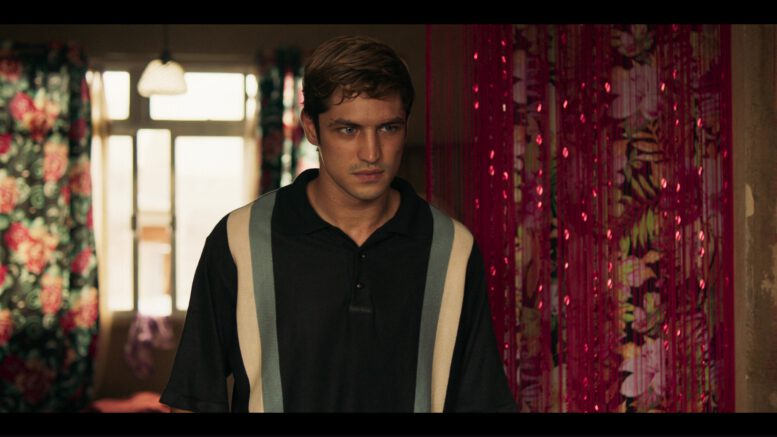 omg-butts-everywhere-gabriel-leone-and-more-in-the-brazilian-series