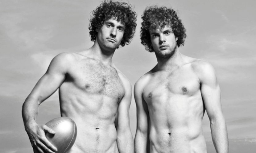 OMG, they're naked: Marten Venema and Tjarko Dijkstra from the Groningen Rugby Team go full-frontal - Jarastyle Teen's