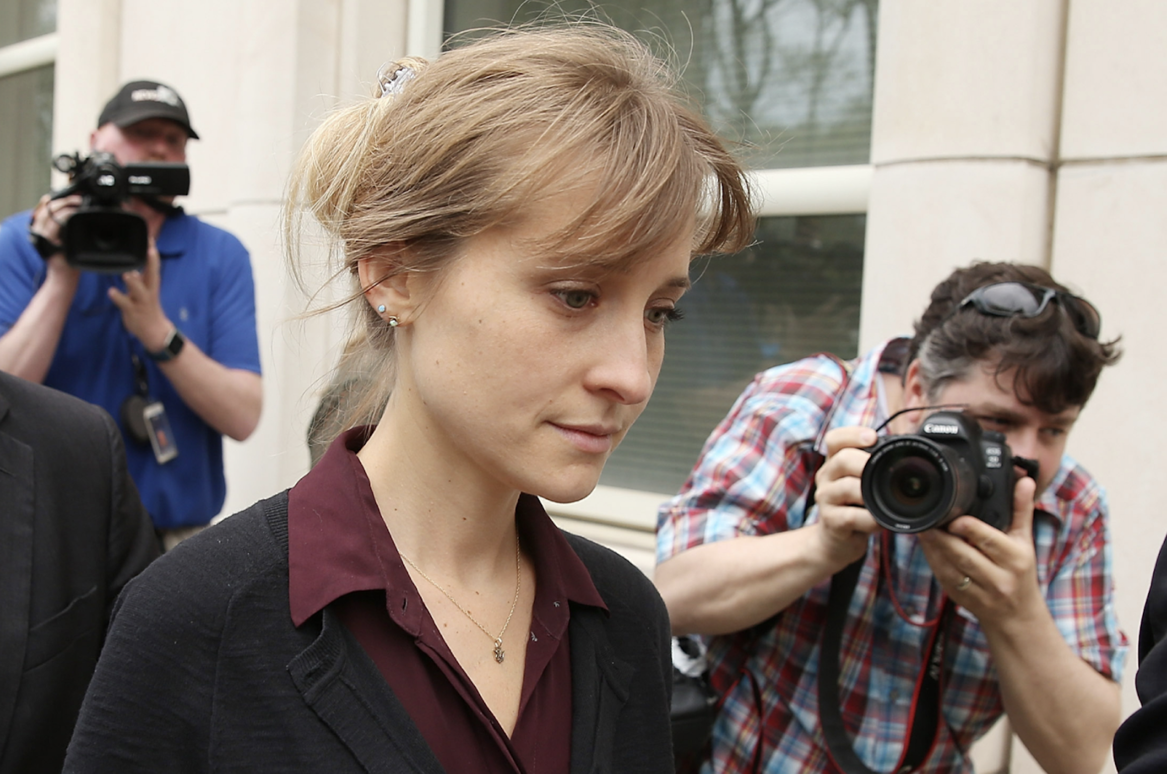 OMG, Former Smallville actress turned cult co-leader Allison Mack has been released from prison - Jarastyle Teen's