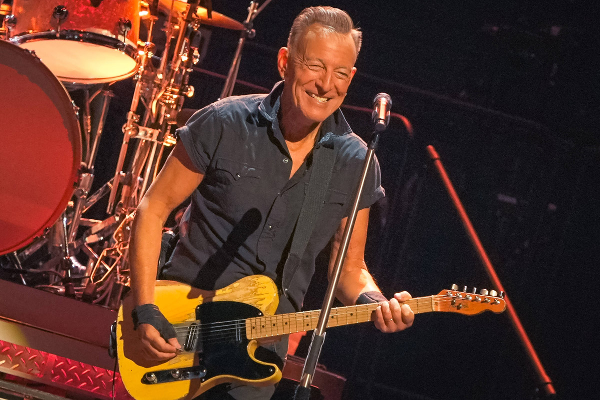 OMG, have you heard? Bruce Springsteen, 74, now has a net worth of $1.1 ...