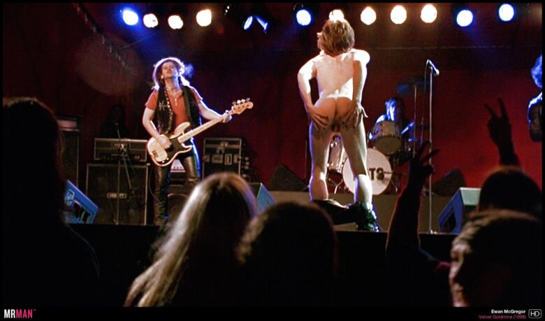 Ewan McGregor nude in Velvet Goldmine